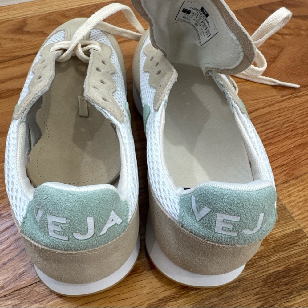 Veja women's Cream and Mint Sneakers - Picture 7 of 7
